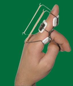 Orteza de deget pentru recuperarea extensiei